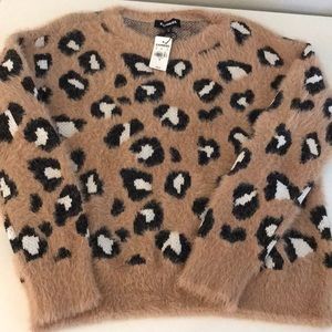 Express pullover leopard fuzzy sweater